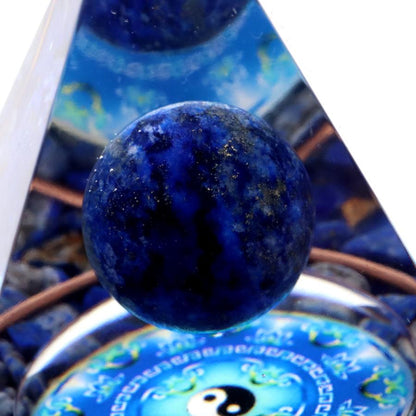 オルゴナイト ピラミッド ラピスラズリ さざれ 丸玉入り 青金石 太極 orgonite pyramid 置物 天然石 パワーストーン 浄化 No26