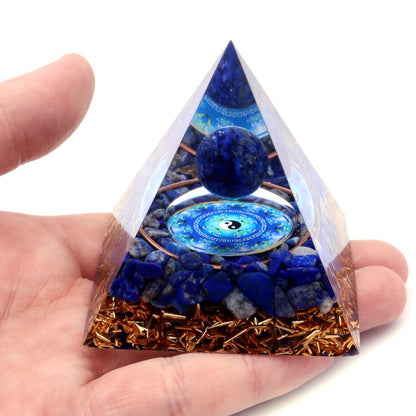 オルゴナイト ピラミッド ラピスラズリ さざれ 丸玉入り 青金石 太極 orgonite pyramid 置物 天然石 パワーストーン 浄化 No26